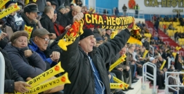 &quotСКА-Нефтяник&quot играет сегодня на арене &quotЕрофей&quot в Хабаровске с &quotСибсельмашем&quot Корр. ИА AmurMedia, Евгений Попов